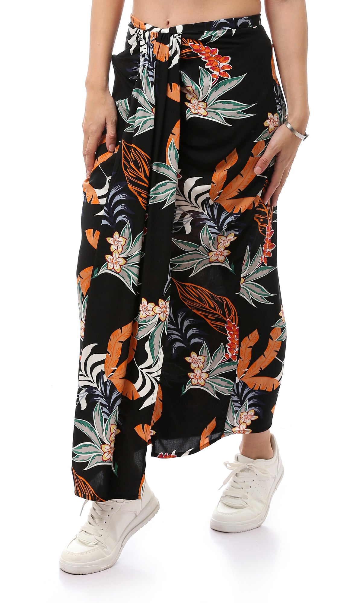 O168530 Floral Polyester Black Midi Skirt