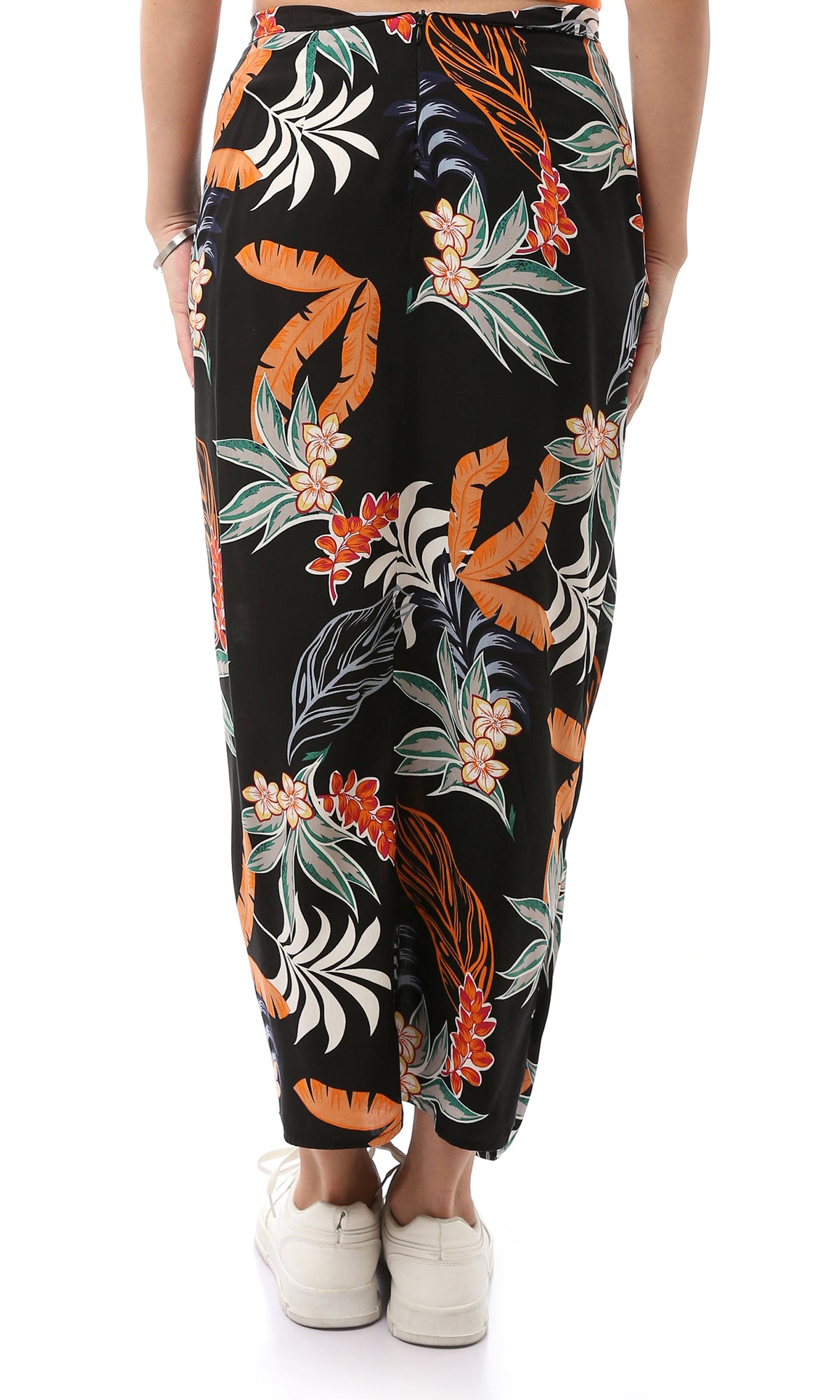 O168530 Floral Polyester Black Midi Skirt