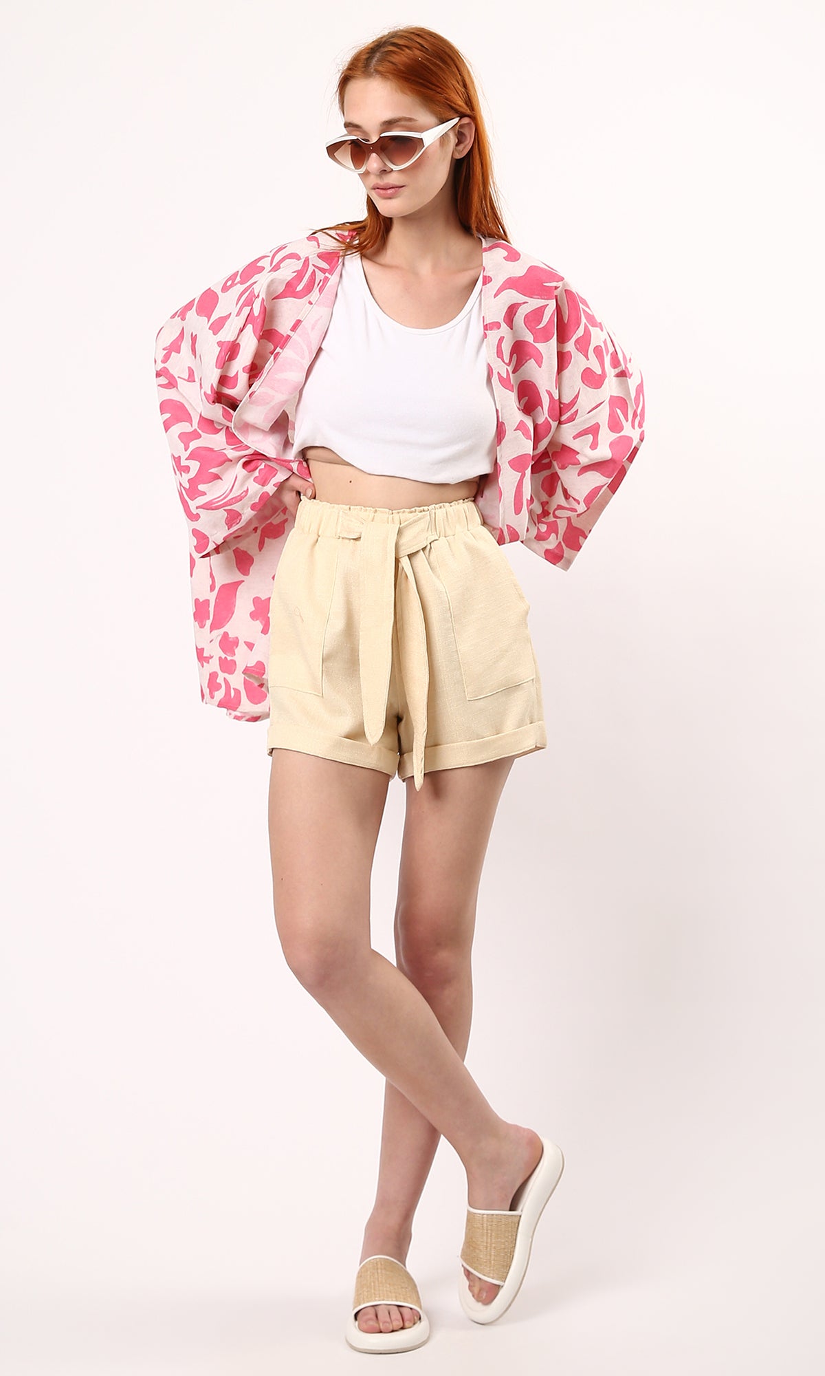 O179434 Patterned Cream Shorts With Side Pockets