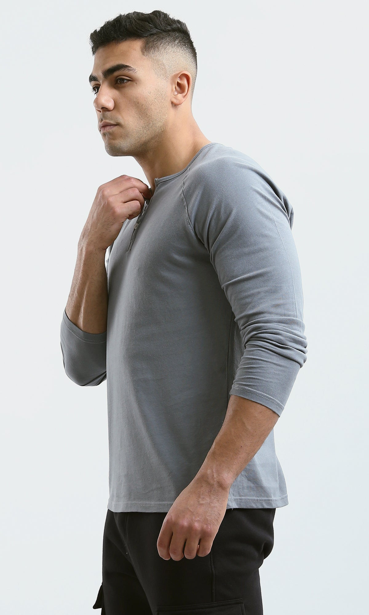 O188539 Long Sleeves Buttoned Medium Grey Henley Shirt