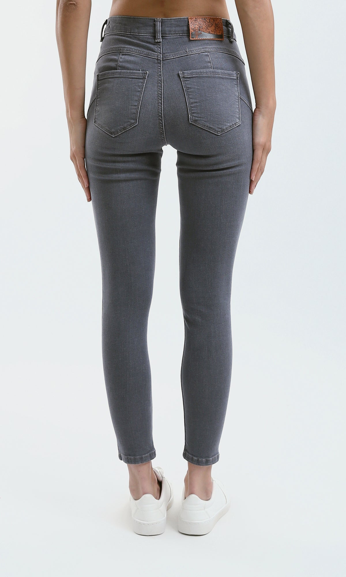 O190267 Feminine Grey Skinny Jeans With Five Pockets