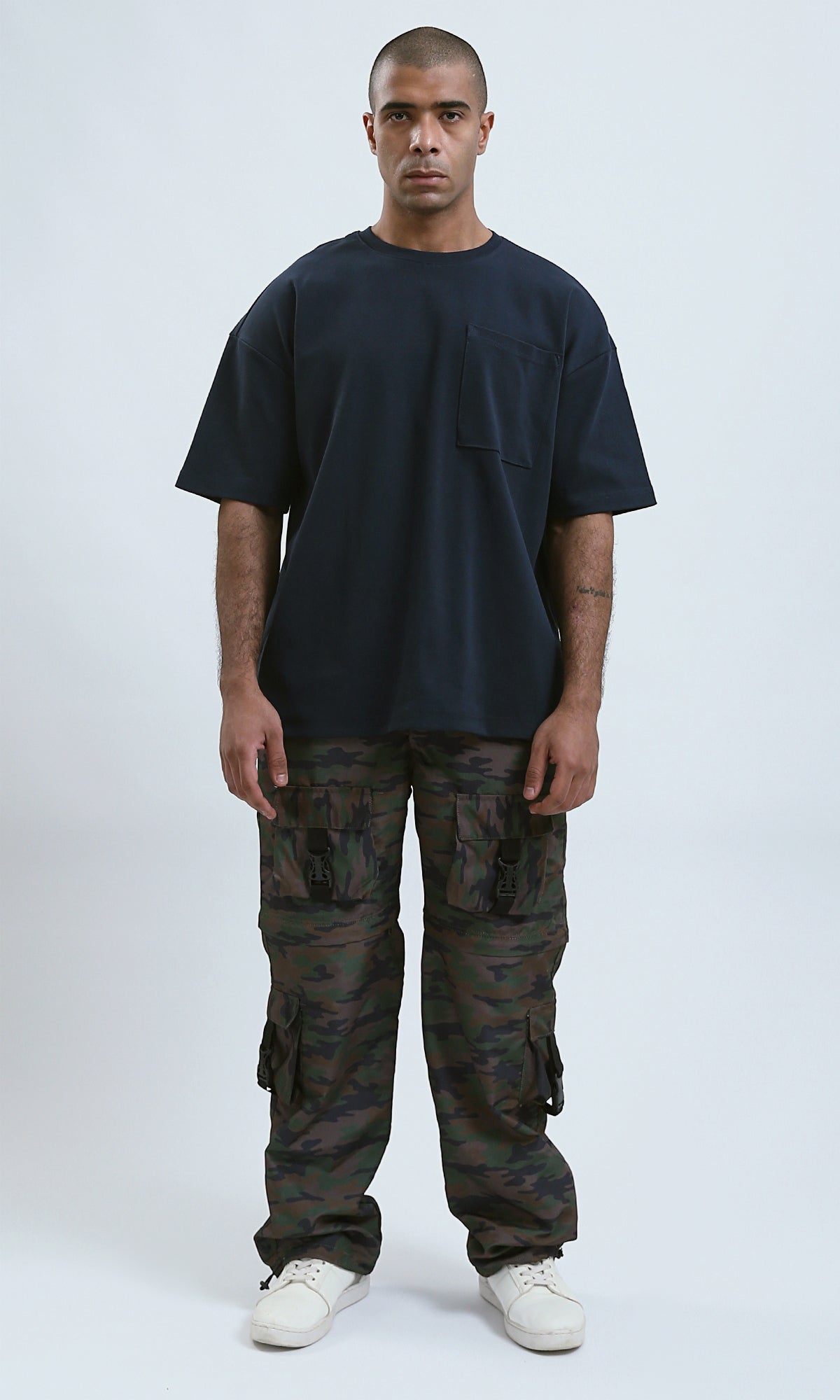Urban Oversized Navy Crew-Neck Pocket Tee - O182414