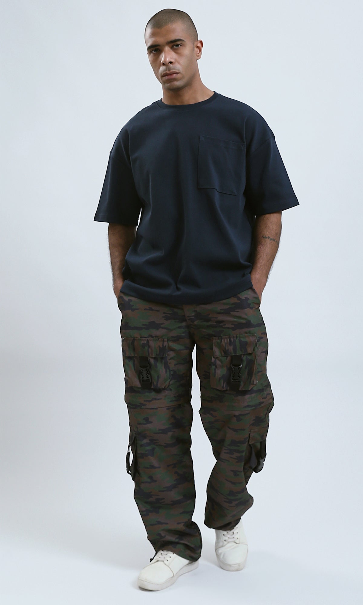 Urban Oversized Navy Crew-Neck Pocket Tee - O182414