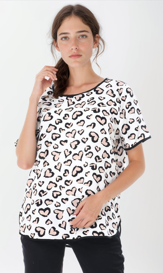 56734 Heart Shapes Slip On Tee -White & Black