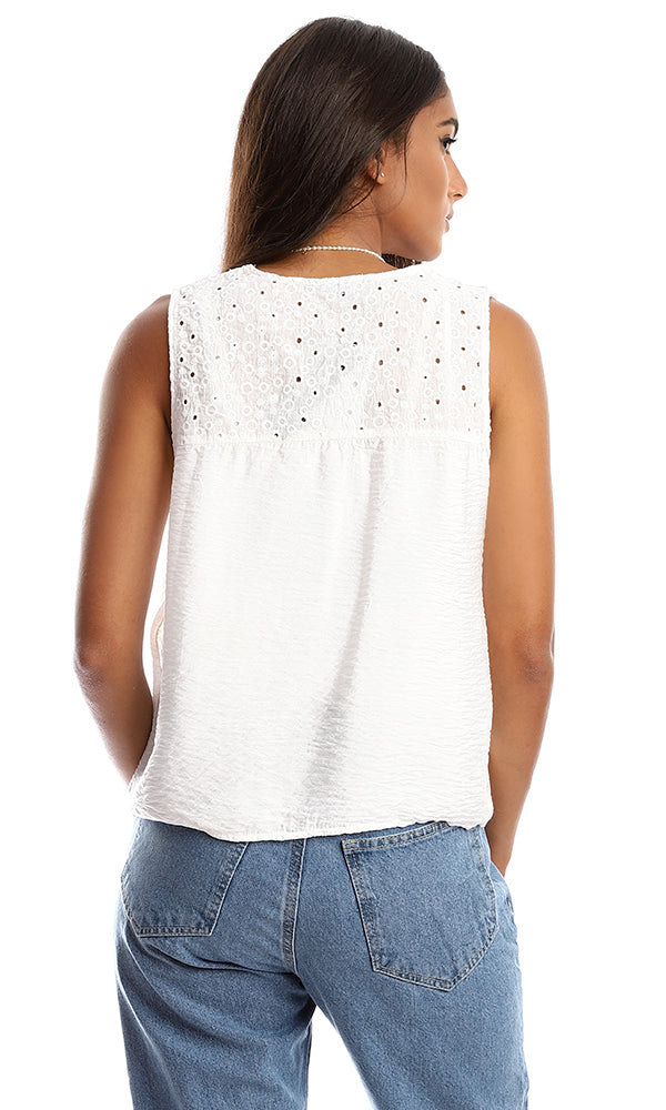 94844 Deep Round Perforated Off-White Sleeveless Top