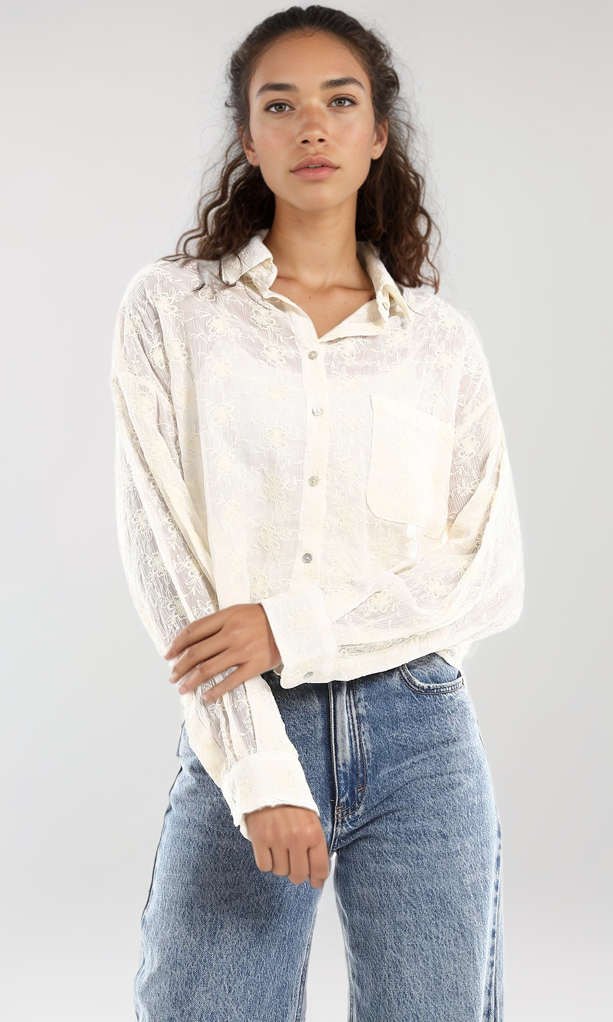 97325 Embroidered Long Sleeves Cream Cropped Shirt