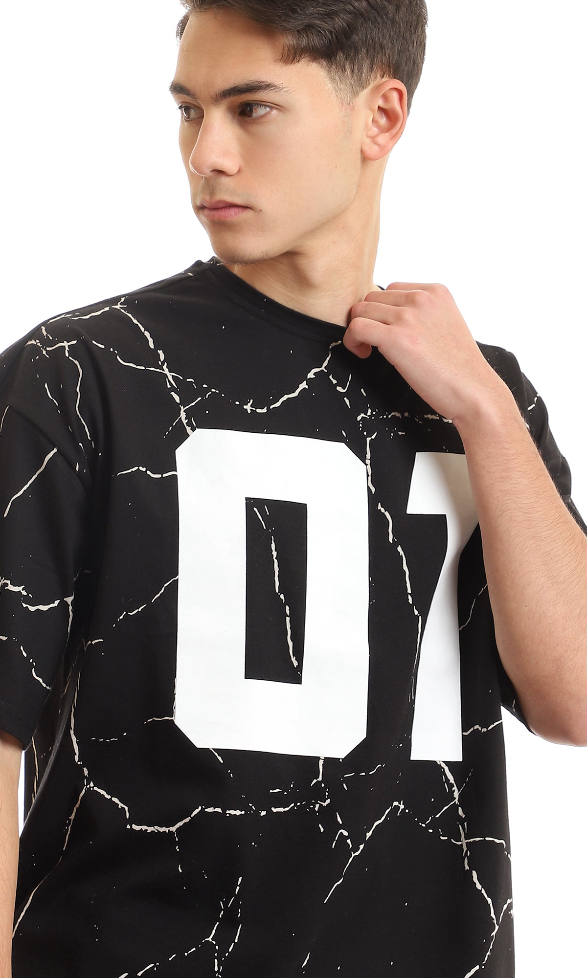 97355 Marble Printed Round Collar T-Shirt - Black