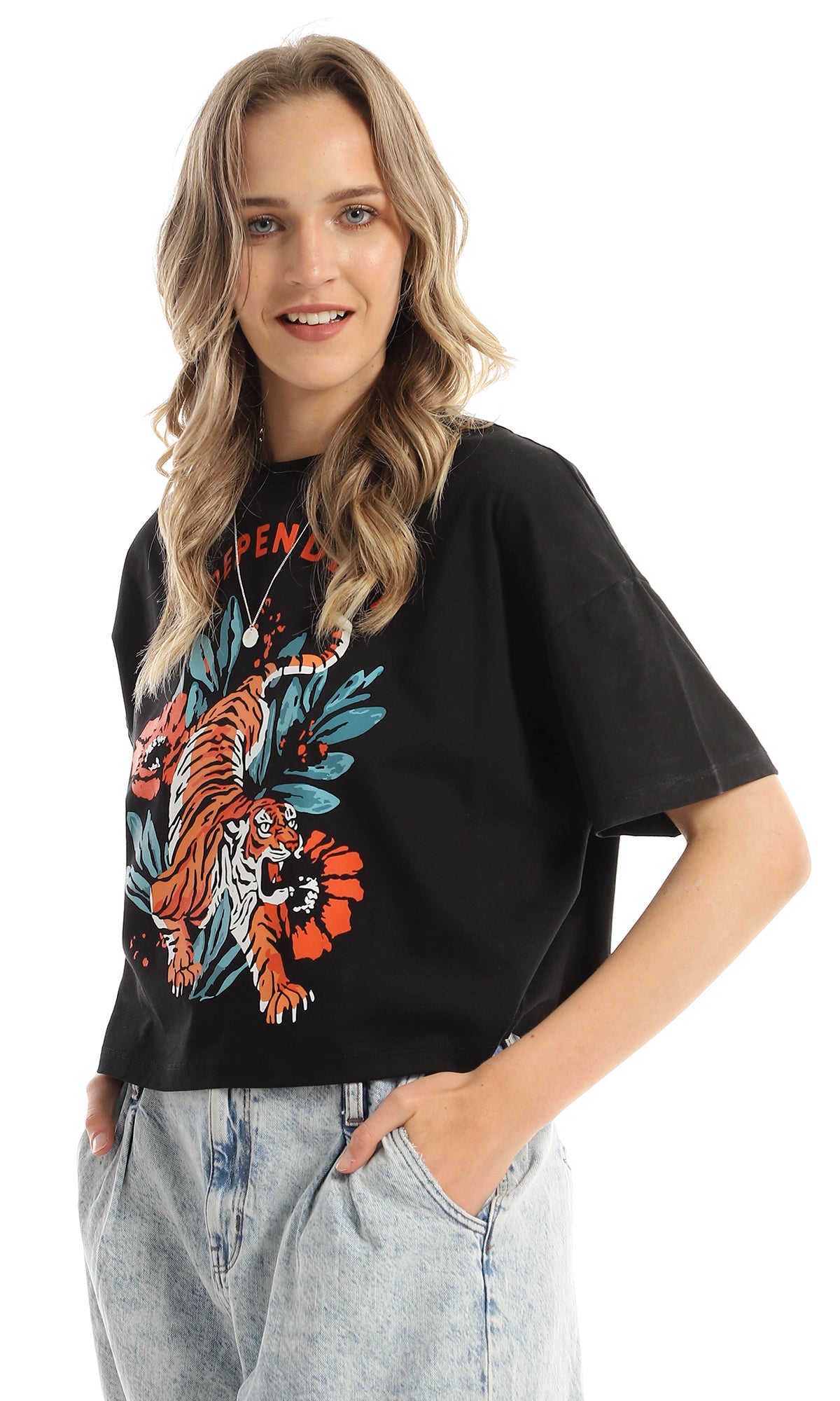 97667 Printed "Tiger" Crew Neck Drop Shoulders Black Cropped Tee