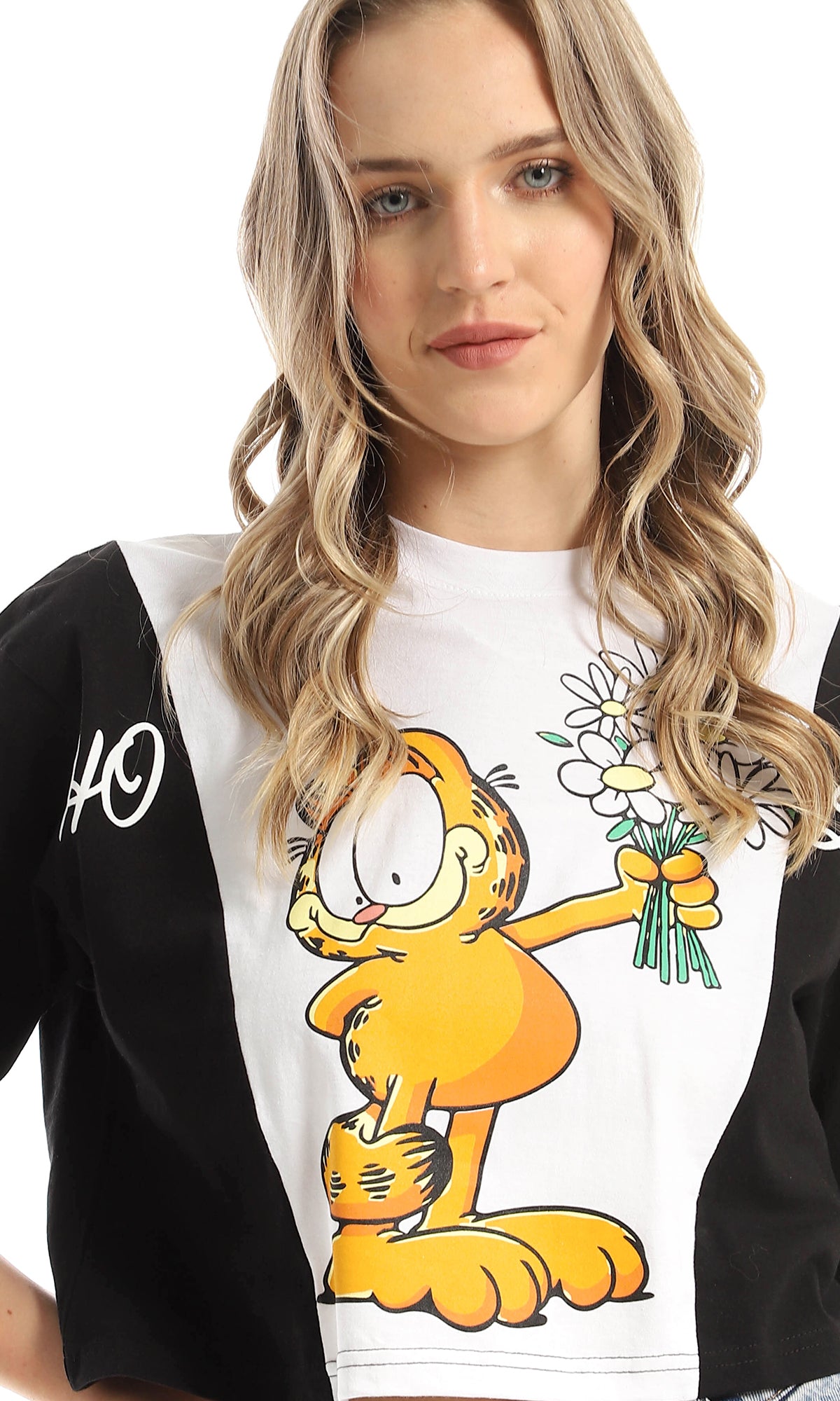 97847 Bi-Tone Summer Garfield Cat Cropped Tee - Black & White