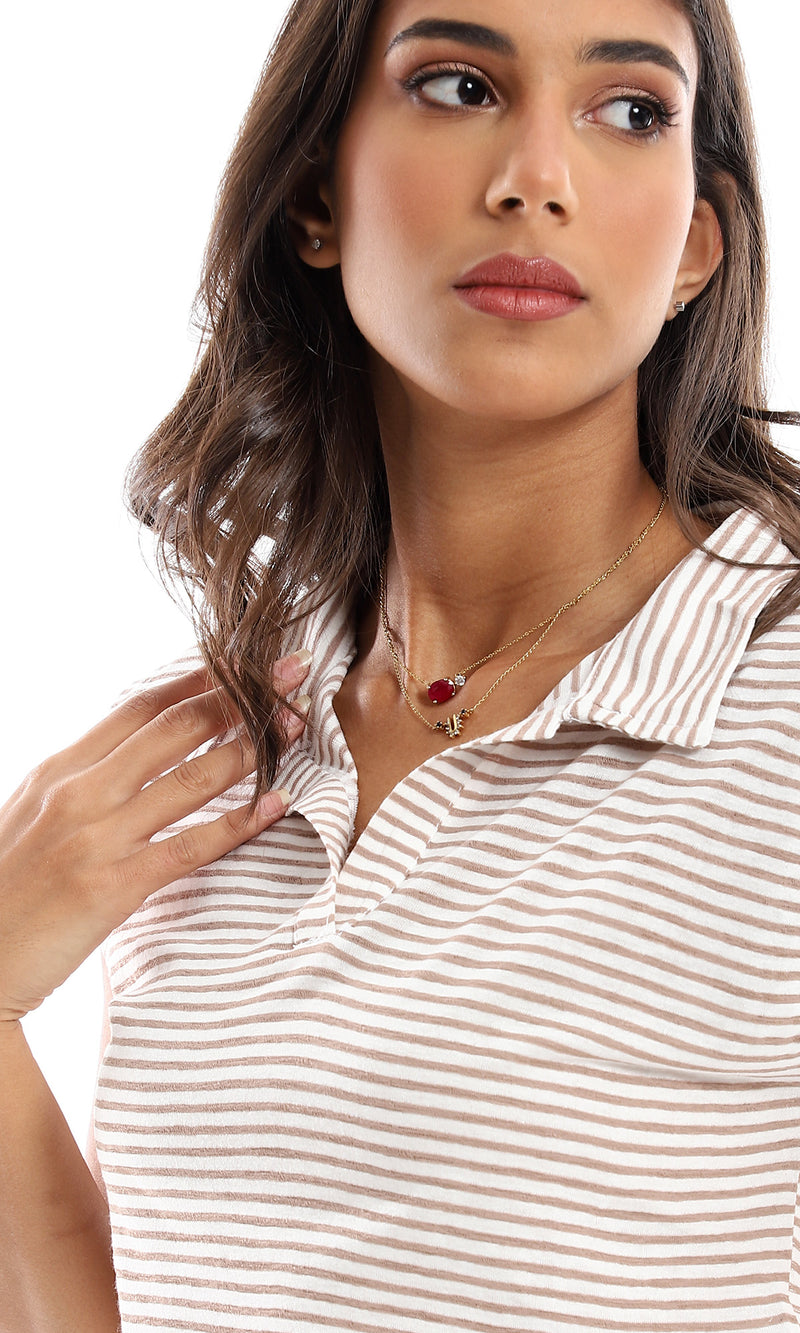 توب مقلم بدون أكمام وبياقة مطوية - بيج وبني