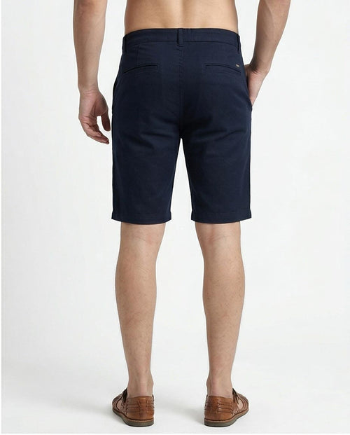 شورت كحلي غامق بسوستة وجيوب جانبية