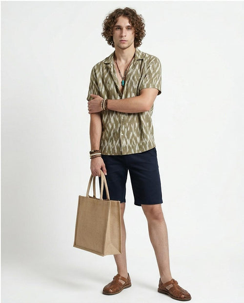 شورت كحلي غامق بسوستة وجيوب جانبية