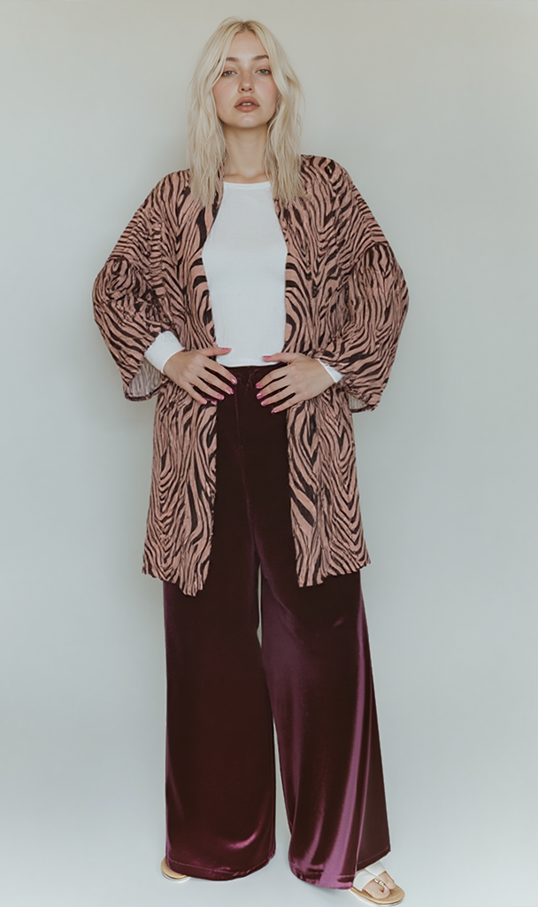 R206343-S22W631-تيجر (سيارة)