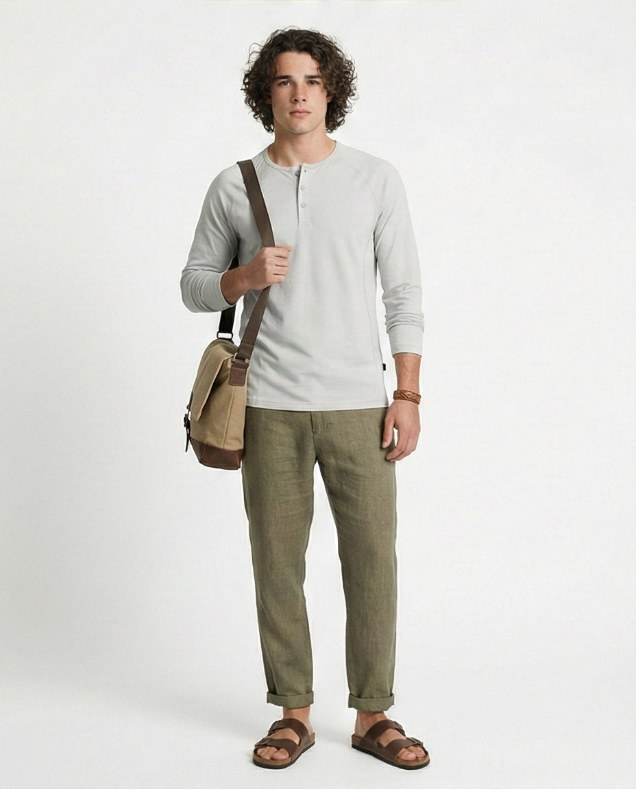 تي شيرت هينلي أساسي بأكمام طويلة لون رمادي غامق