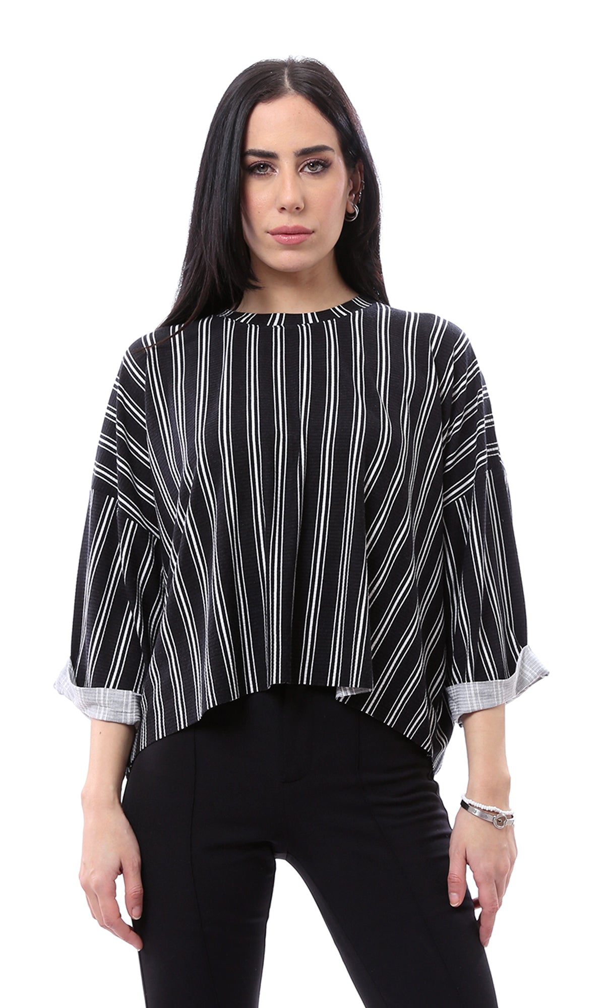 O165800 نسائي بأكمام طويلة