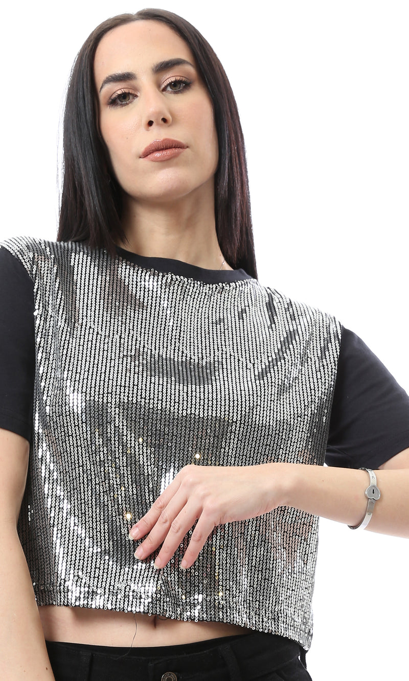 O168207 امرأة قصيرة من النساء