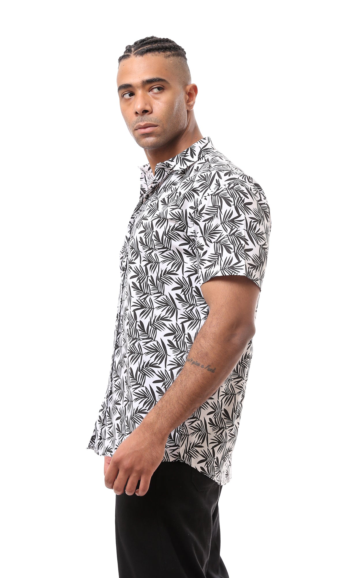 O168868 Men Short Sleeve
