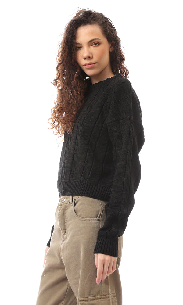 بلوفر أسود أكريليك برقبة دائرية سهل الارتداء