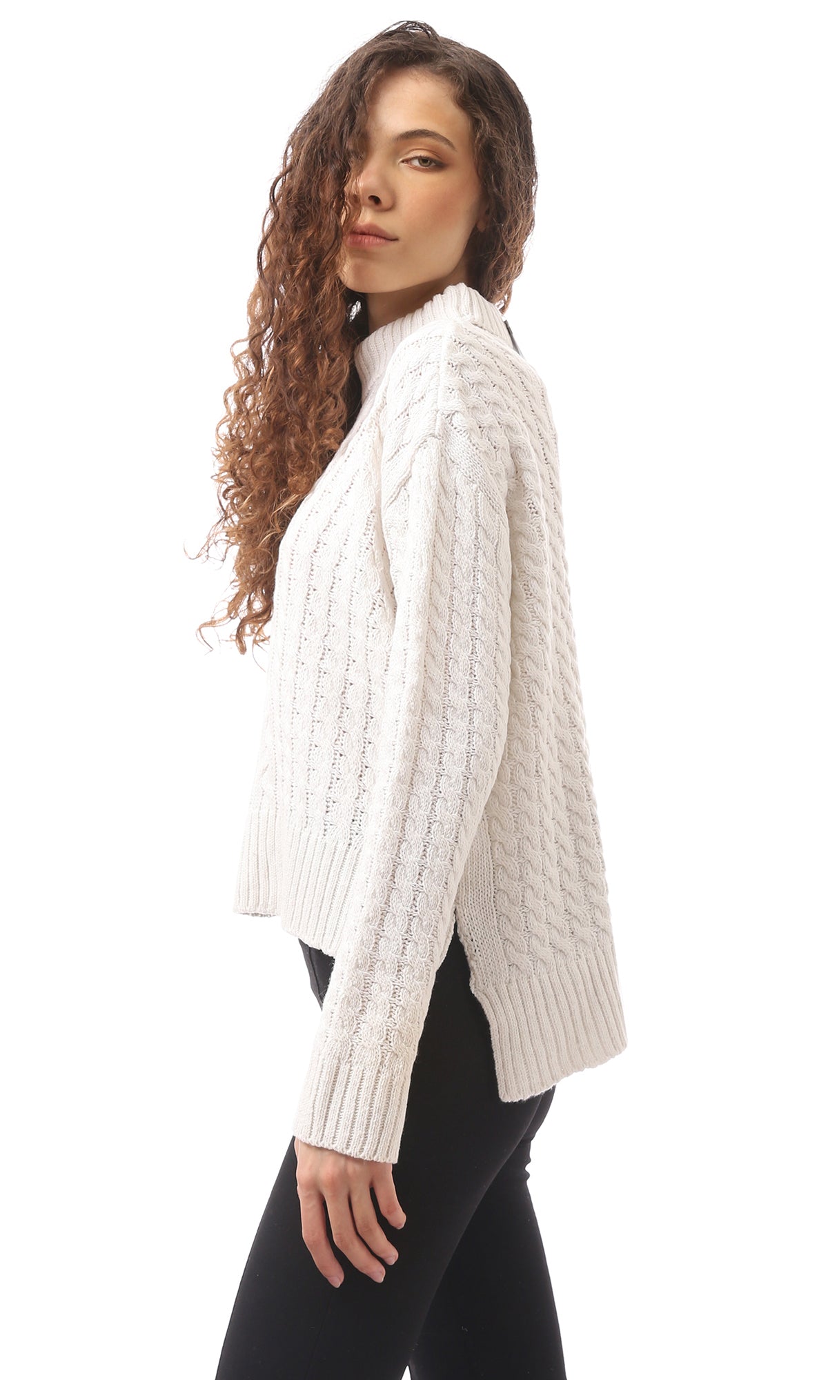O169846 Turtle Neck Slip On Offwhite Pullover