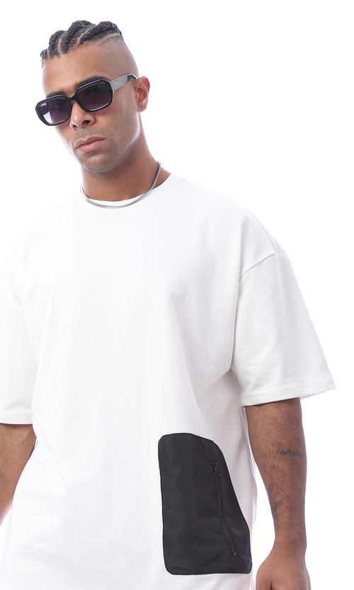 تيشيرت أبيض سادة بأكمام قصيرة مع جيب