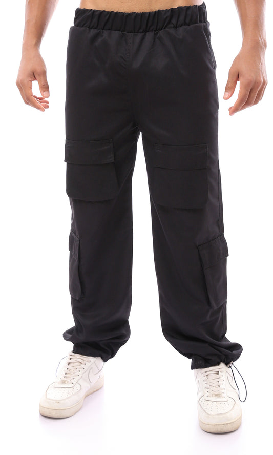 O170578 Black Slip On Solid Cargo Pants With Multi-Pockets