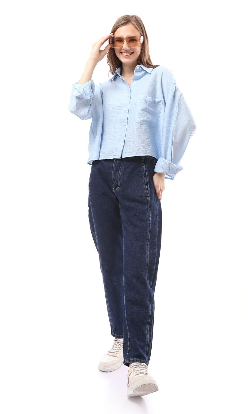 قميص قصير أزرق سماوي مع جيب أمامي