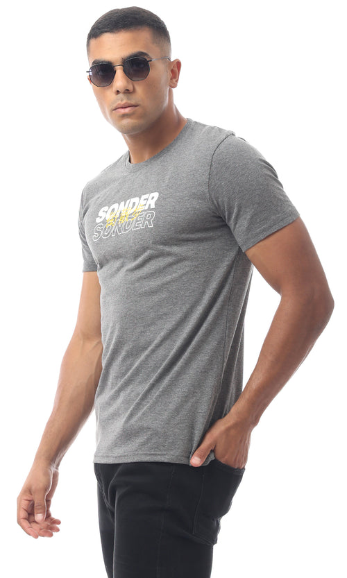 تيشيرت مطبوع سهل الارتداء بقصة عادية