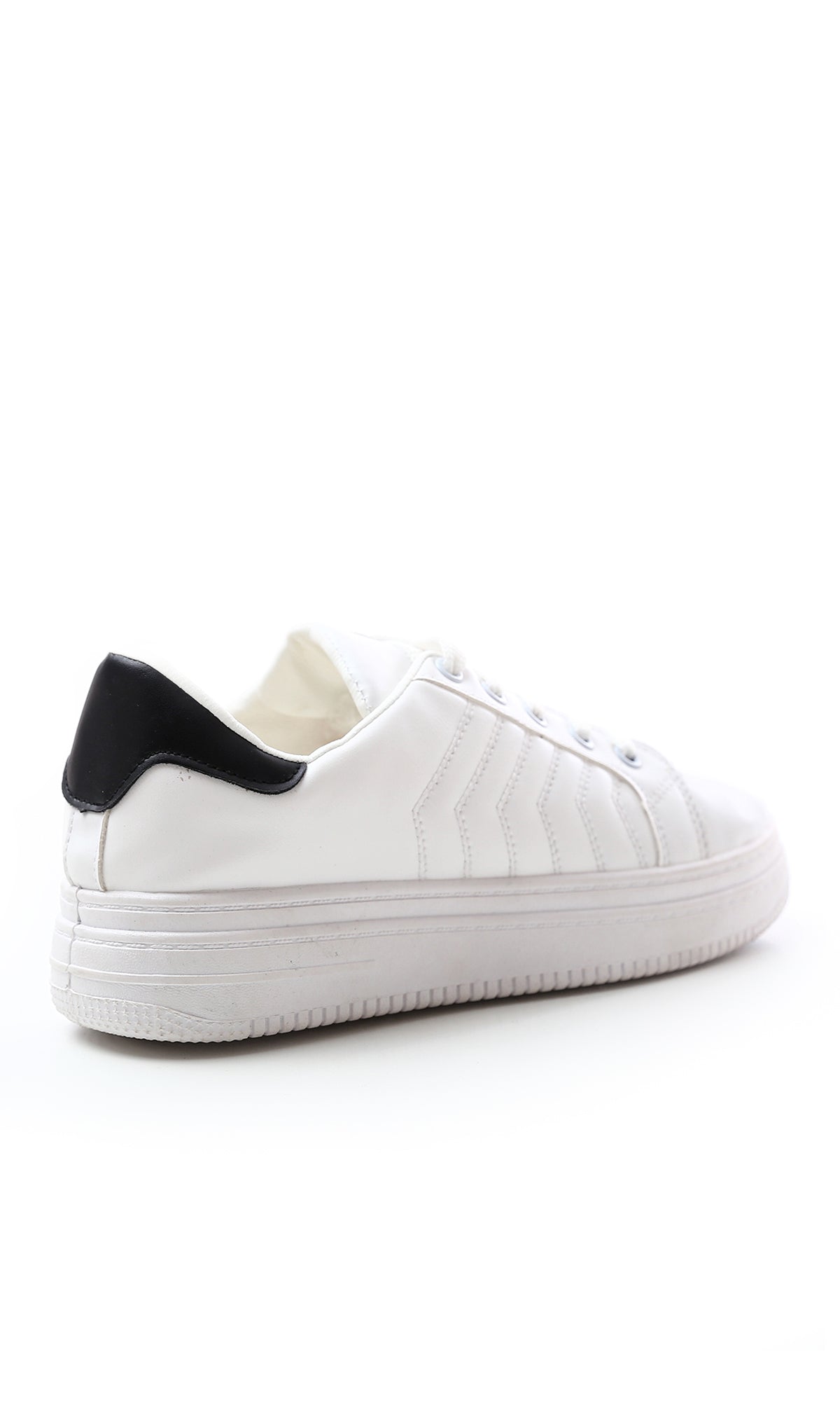 O171292 White & Black Leather Laced Padded Sneakers