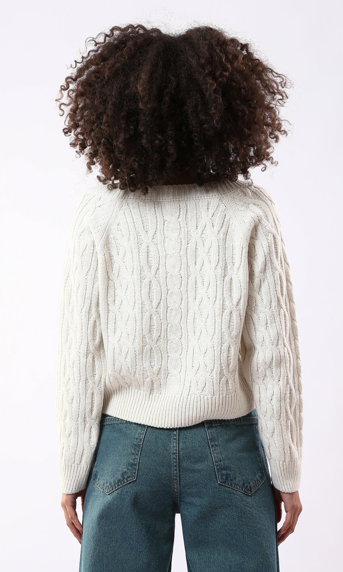 O172550 Off-White Knitted Pullover With Wide V-Neck
