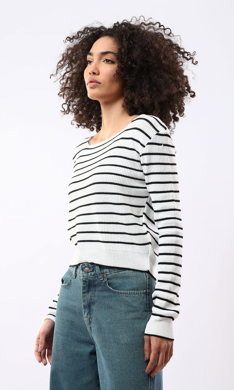 O173082 Black & White Striped Long Sleeves Short Pullover