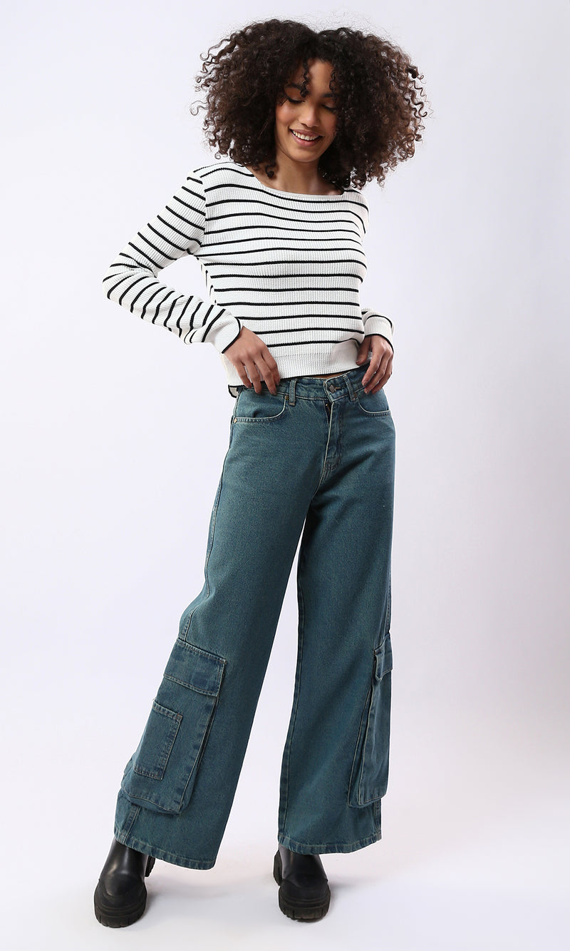 O173082 Black & White Striped Long Sleeves Short Pullover