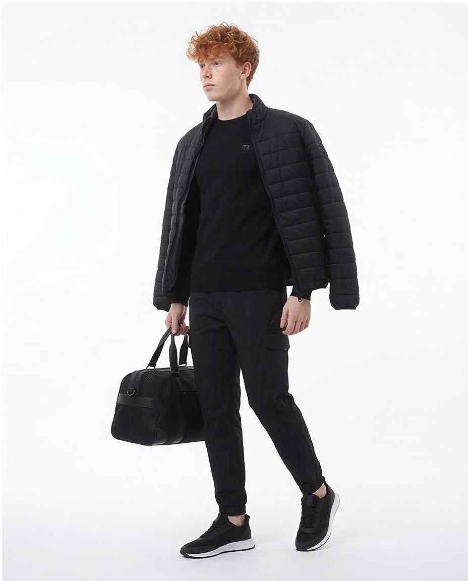 Men's Lightweight Quilted Puffer Jacket in Obsidian Black - O173259