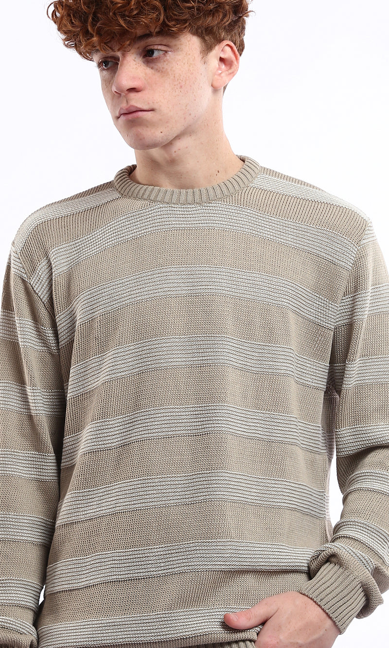 O173595 Knitted Light Taupe & White Relaxed Lightweight Pullover