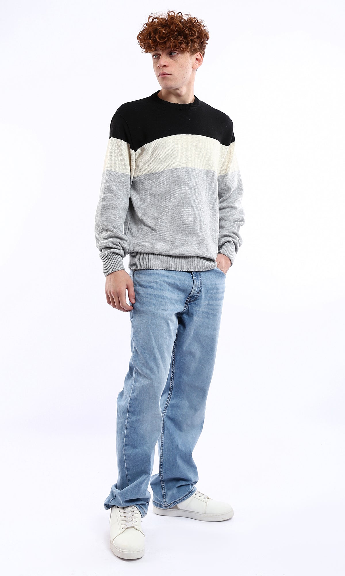 O174215 Grey & Black Knitted Pullover With Ribbed Neck