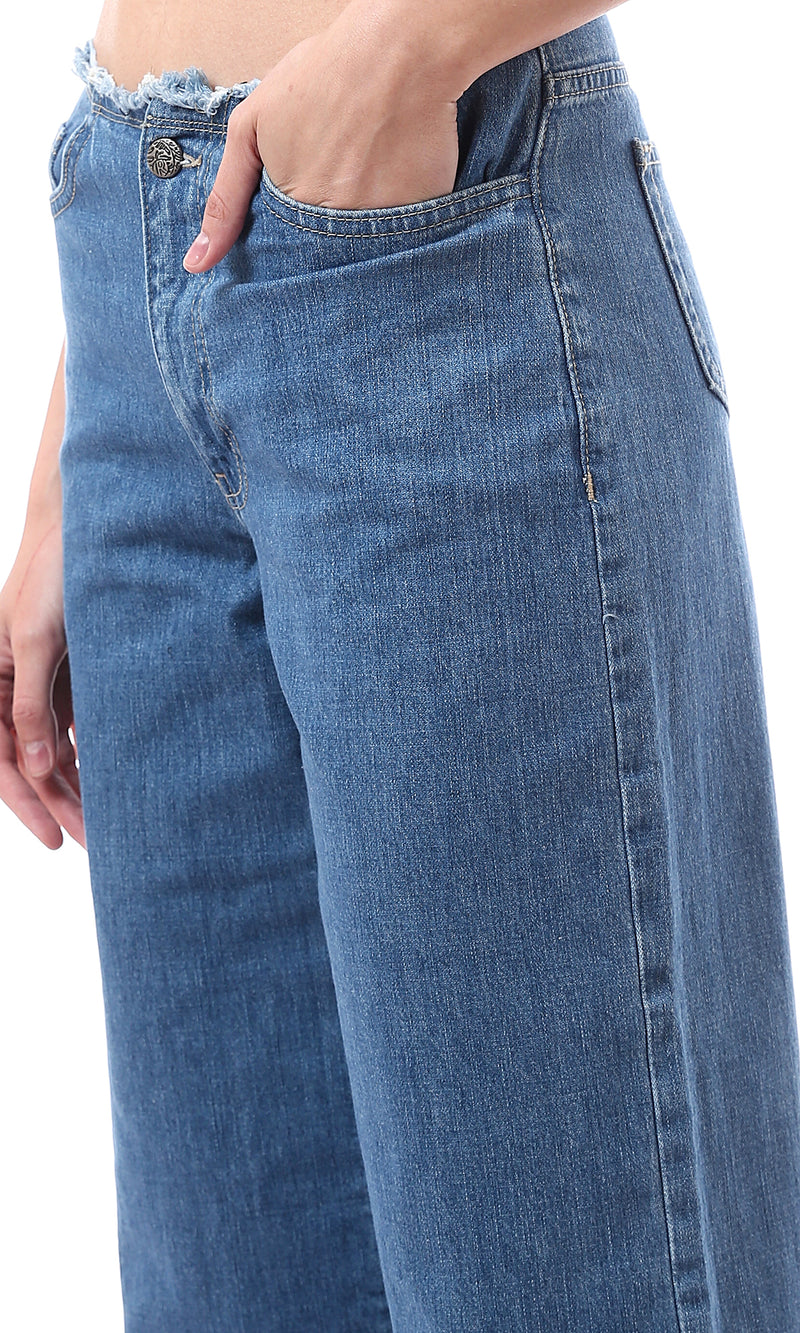 O174629 Wide Leg Light Blue Jeans With Frayed Trim