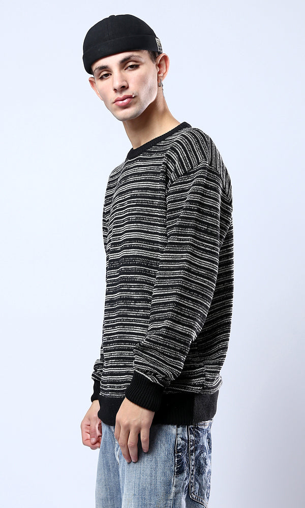 O174999 Black & White Relaxed Slip On Winter Pullover