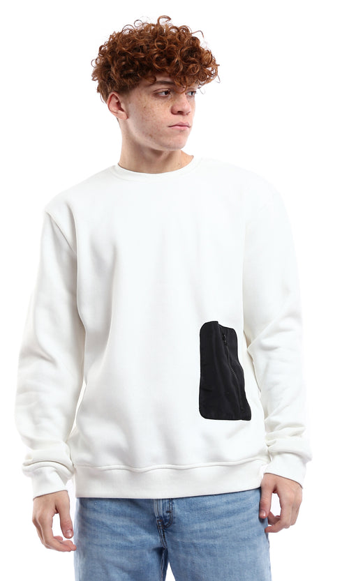 O175665 Off-White Crew Neck Sweatshirt With Zipped Pocket