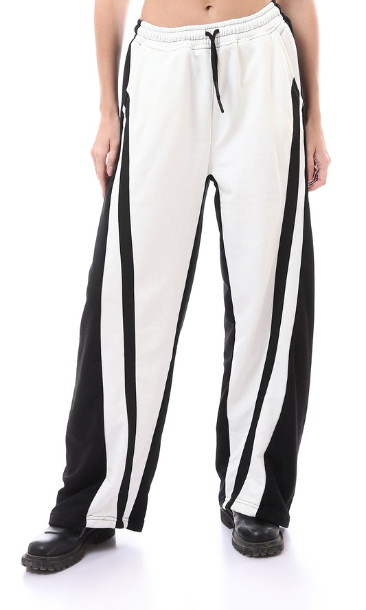 O175759 Elastic Waist With Drawstring White & Black Pants