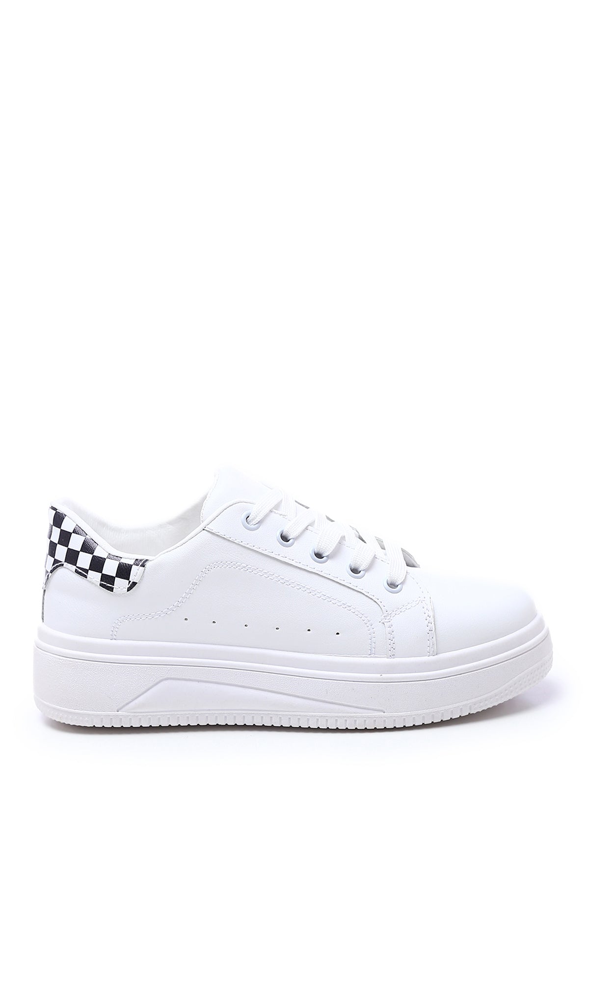O177887 Round Toecap Sneakers With Checkered Back - White