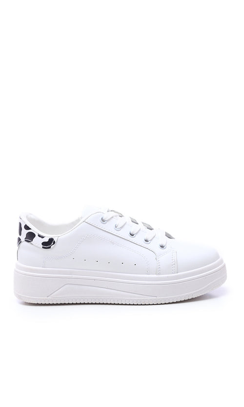 O177888 Round Toecap Sneakers With Cow Back - White