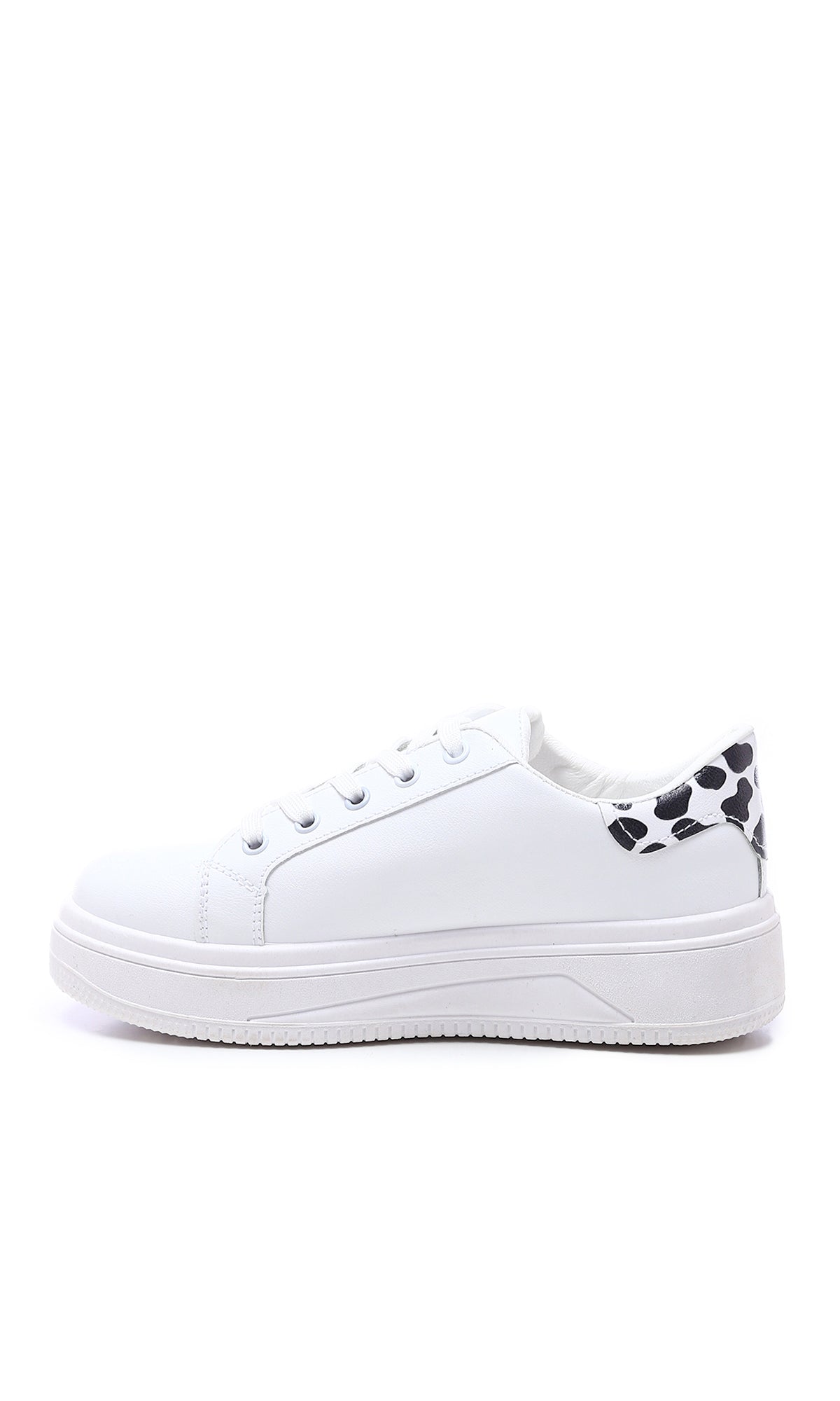 O177888 Round Toecap Sneakers With Cow Back - White