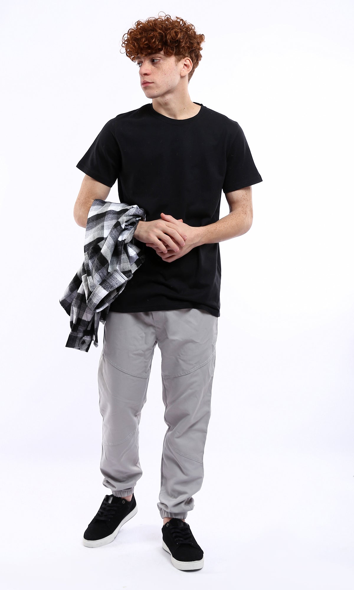 Men's Essential Crew Neck Black Tee - 0178023