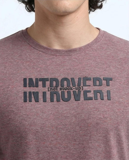 تيشيرت رجالي ماركة ريفين كحلي هيذر "انطوائي" مطبوع برسومات – أناقة الشارع المتطورة - O178955