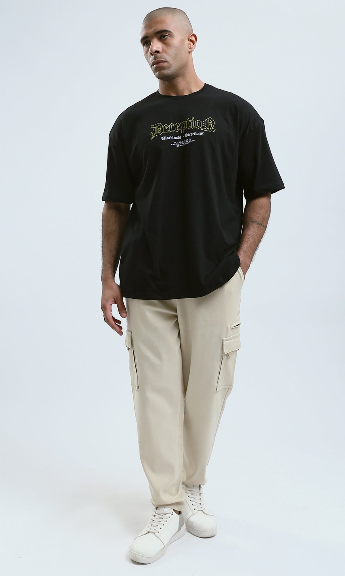 O178976 - Relaxed Fit Printed Black Tee with Elbow Sleeves