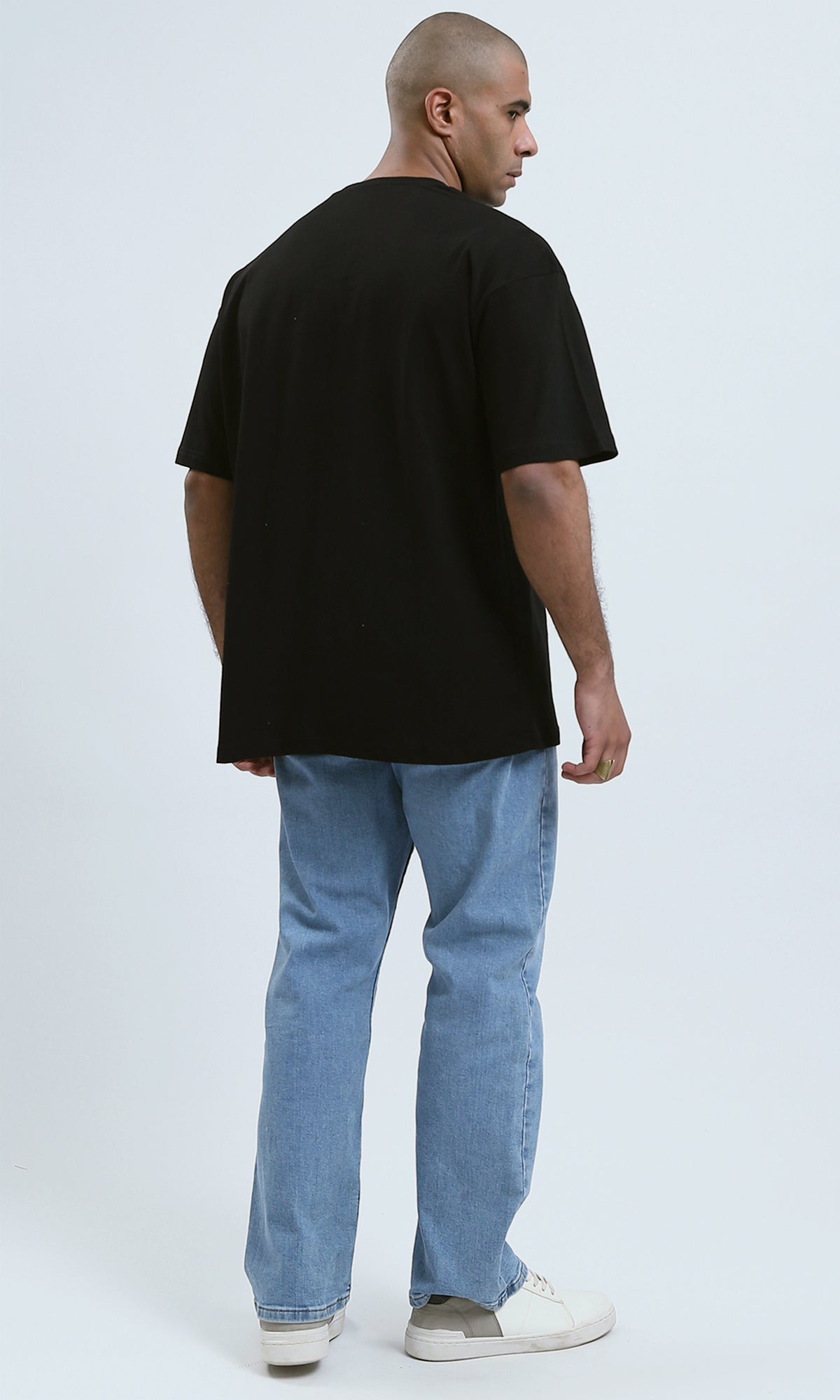O178979 - Round Neck Elbow Sleeves Black Printed Tee