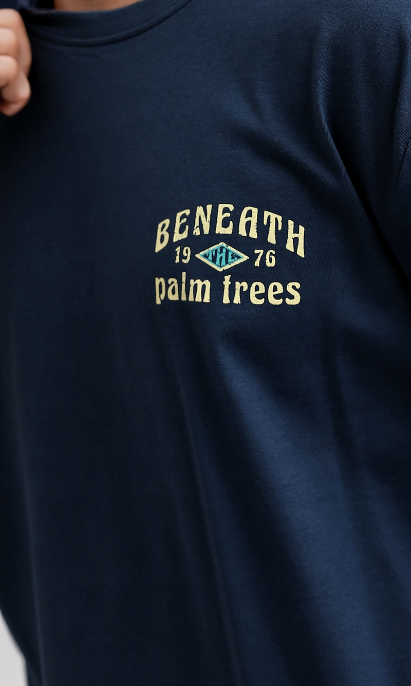 تي شيرت صيفي كحلي بأكمام قصيرة