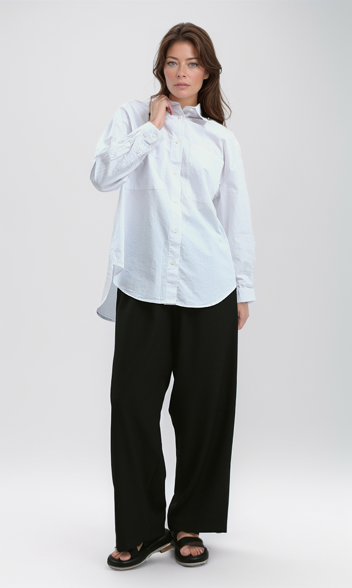 O179207 Full Buttons Down White Shirt With Two Pockets