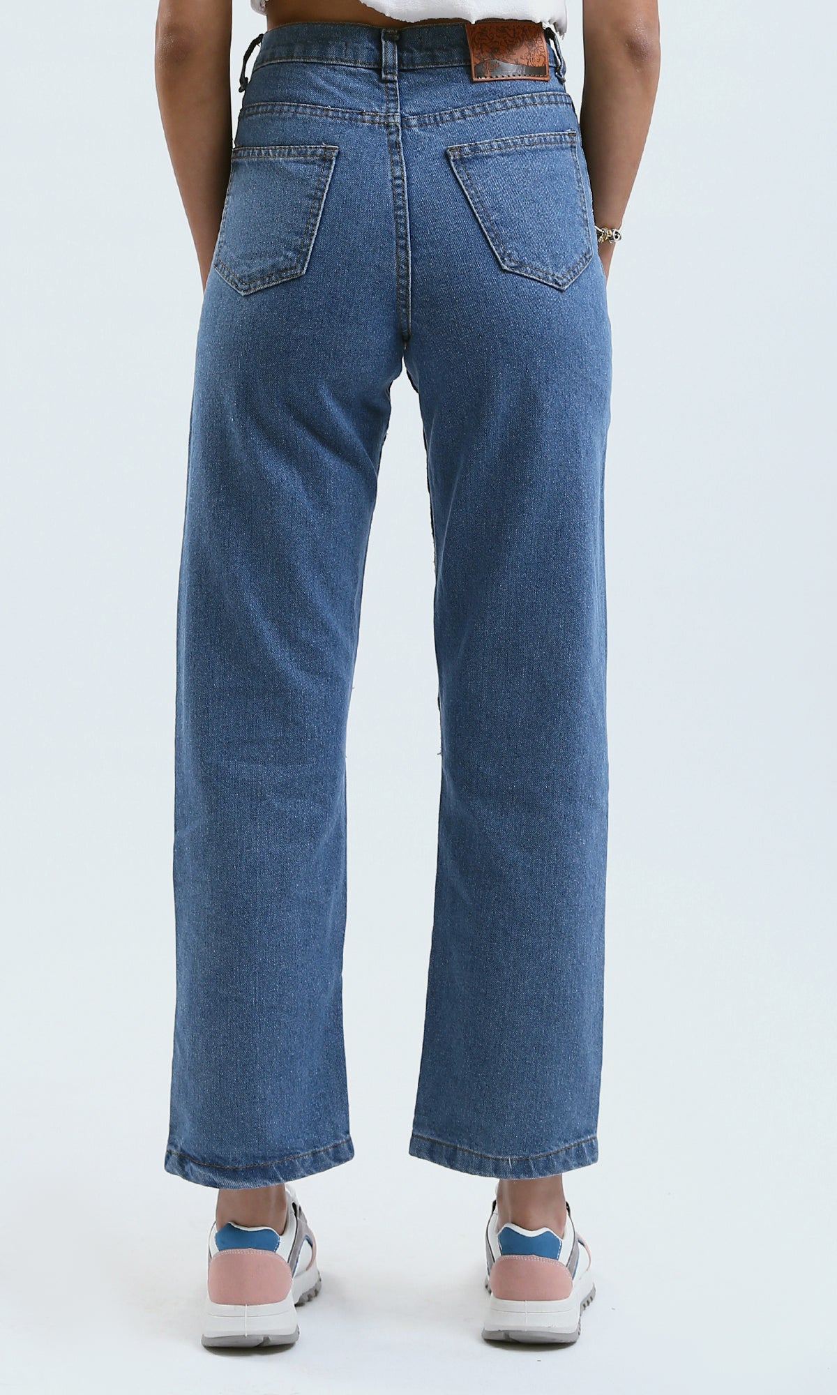 O179579 Cotton Straight Jeans With Distressed - Surf Blue