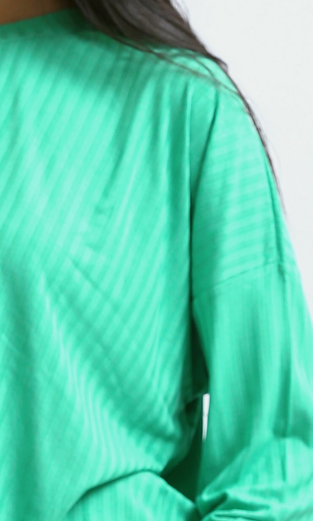 O179655 Ribbed Green Loose Short Top With 3/4 Sleeves