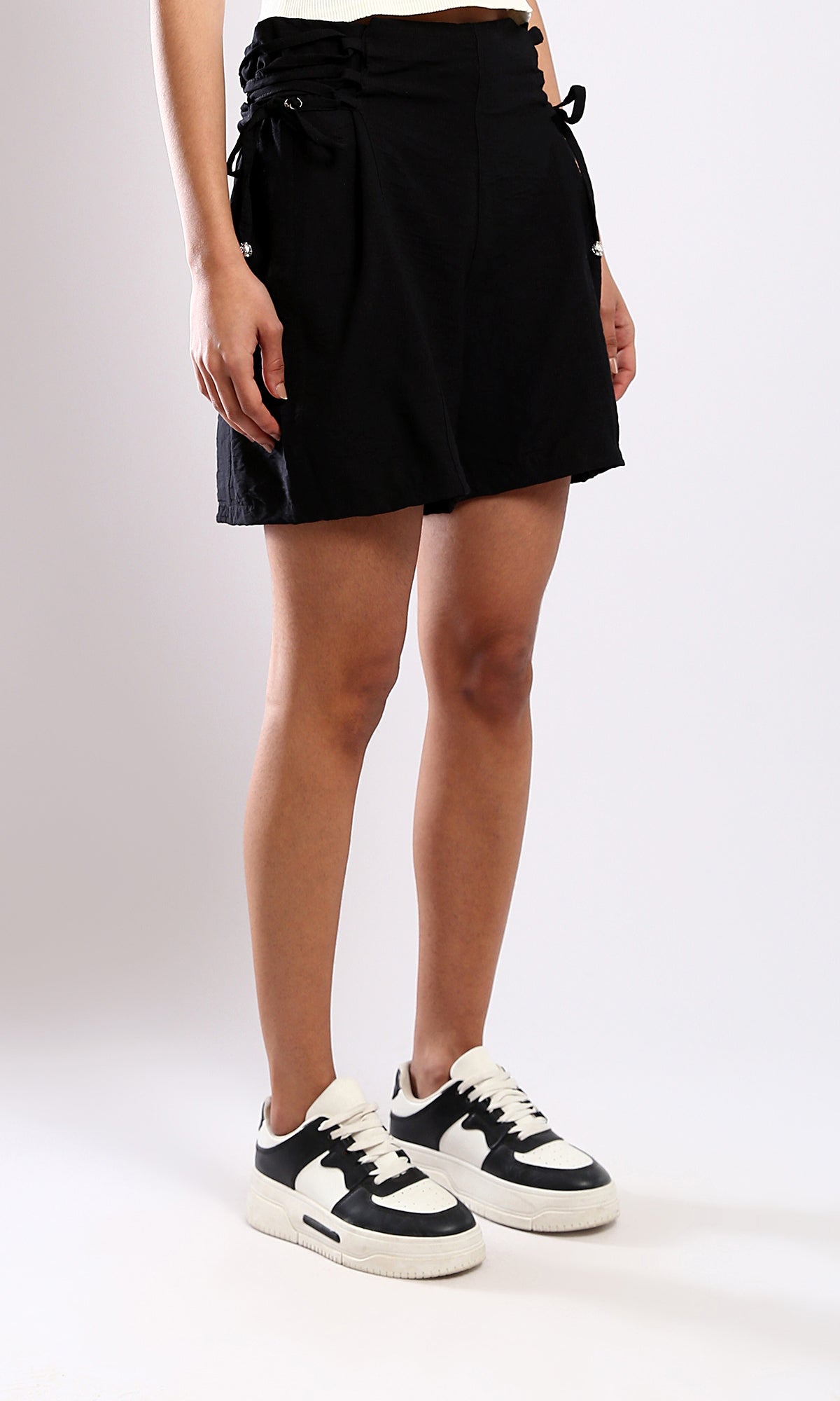 O179830 Comfy Feminine Black Textured Wide Shorts